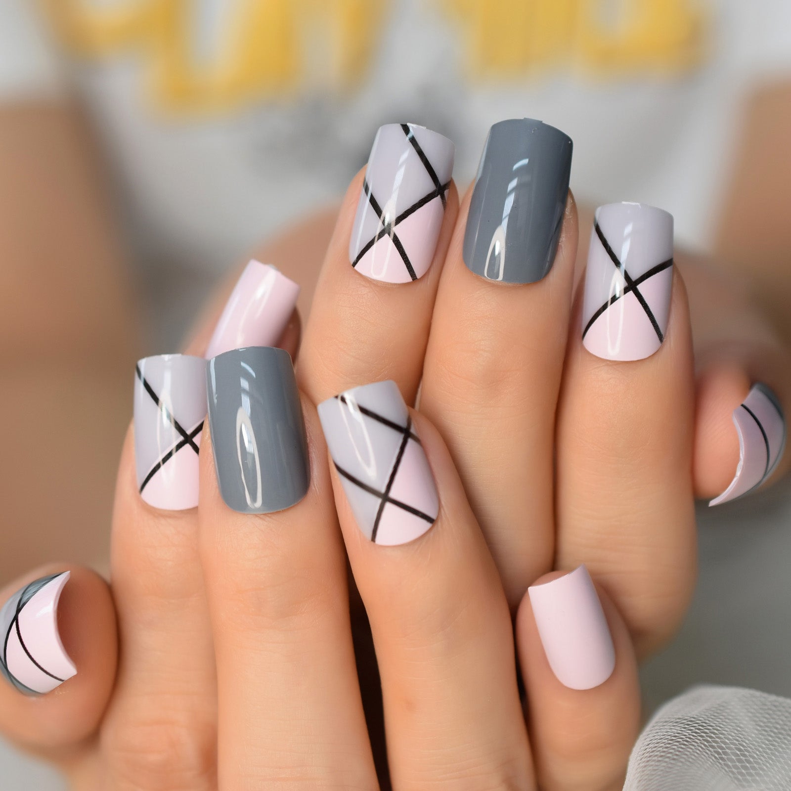 Matte Metallic Press On Nails Holographic Pink Gold Shiny Squavol False Fingernails Pure Color Manicure Tips 24